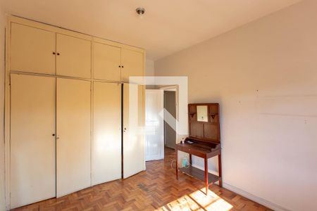 Quarto 1 de casa à venda com 3 quartos, 180m² em Vila Cloris, Belo Horizonte