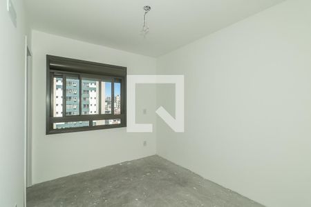 Quarto Suíte de apartamento à venda com 2 quartos, 67m² em Passo D’areia, Porto Alegre