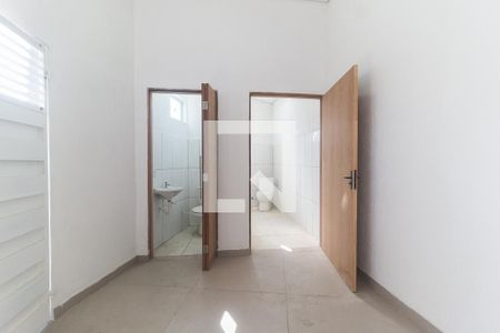 Banheiro de kitnet/studio para alugar com 1 quarto, 170m² em Centro, Mogi das Cruzes