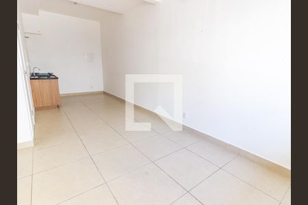 Quarto/Cozinha de apartamento para alugar com 1 quarto, 21m² em Brás, São Paulo