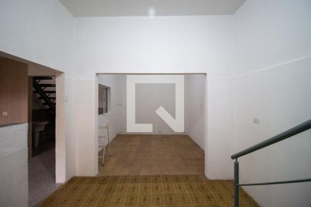 Sala de Estar de casa para alugar com 3 quartos, 249m² em Vila Carmosina, São Paulo