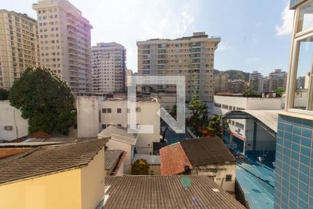 Vista Sala de apartamento para alugar com 2 quartos, 75m² em Santa Rosa, Niterói
