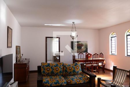 Casa 1 -  Sala de casa para alugar com 3 quartos, 325m² em Havaí, Belo Horizonte
