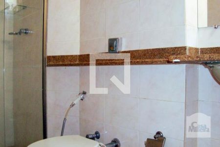Banheiro de apartamento à venda com 3 quartos, 90m² em Ouro Preto, Belo Horizonte