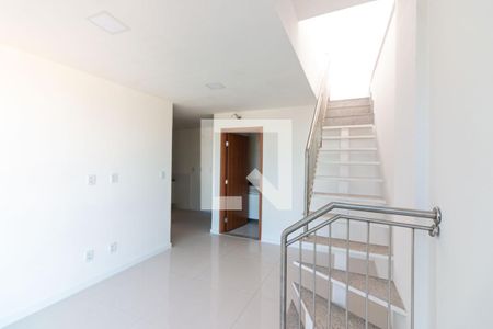 Sala de apartamento para alugar com 1 quarto, 80m² em Shcgn 703, Brasília