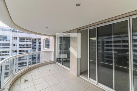 Varanda de apartamento à venda com 3 quartos, 115m² em Barra da Tijuca, Rio de Janeiro