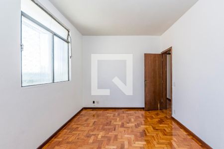 Sala 1 de apartamento para alugar com 3 quartos, 112m² em João Pinheiro, Belo Horizonte