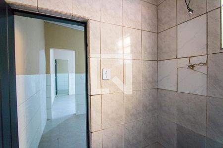 Banheiro de casa para alugar com 1 quarto, 18m² em Vila Vitória, Santo André