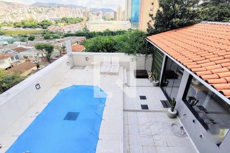 Casa à venda com 3 quartos, 373m² em Santa Tereza, Belo Horizonte