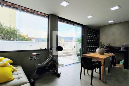 Casa à venda com 3 quartos, 373m² em Santa Tereza, Belo Horizonte