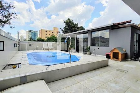 Casa à venda com 3 quartos, 373m² em Santa Tereza, Belo Horizonte