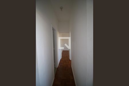 Corredor de apartamento à venda com 2 quartos, 49m² em Olaria, Rio de Janeiro