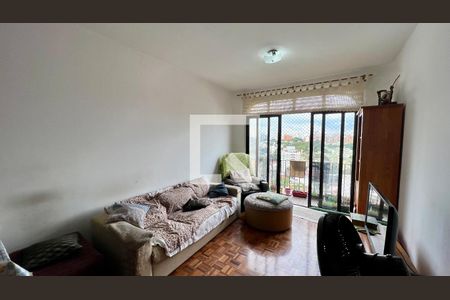 Sala  de apartamento à venda com 2 quartos, 72m² em Vila Madalena, São Paulo