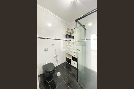 Banheiro de apartamento para alugar com 2 quartos, 60m² em Centro, São Leopoldo