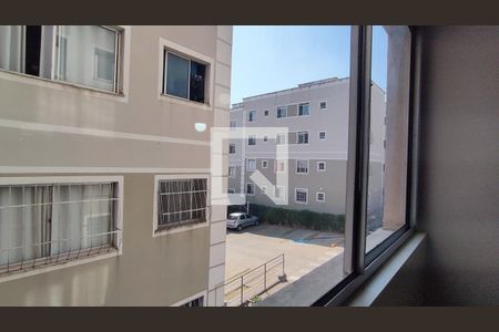 Vista sala de apartamento à venda com 2 quartos, 60m² em Kennedy, Contagem