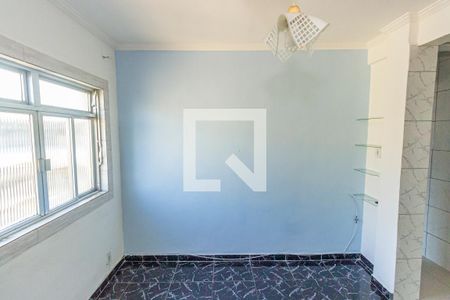 Sala de apartamento para alugar com 2 quartos, 50m² em Marechal Hermes, Rio de Janeiro