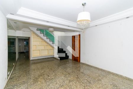 Sala de casa para alugar com 3 quartos, 150m² em Vila Rica, São Paulo