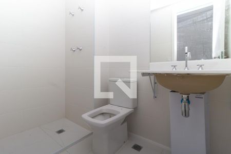 Banheiro de kitnet/studio para alugar com 1 quarto, 25m² em Ipiranga, São Paulo