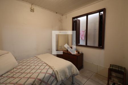 Quarto de casa à venda com 4 quartos, 80m² em Guajuviras, Canoas