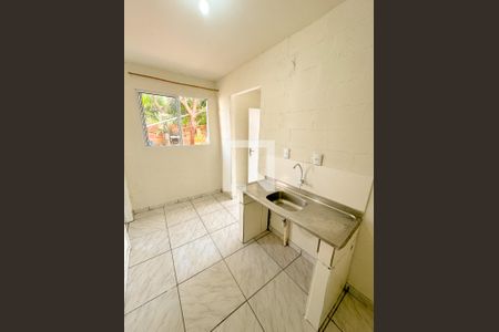 Sala/Cozinha de apartamento para alugar com 1 quarto, 42m² em São João do Rio Vermelho, Florianópolis