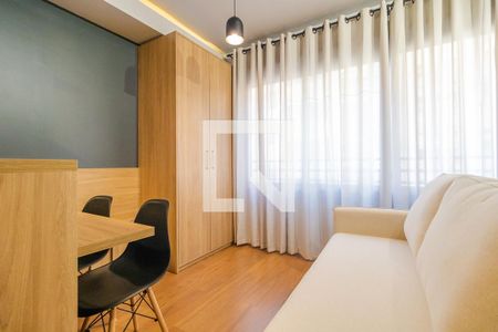 Sala/Dormitório de kitnet/studio à venda com 1 quarto, 29m² em Farroupilha, Porto Alegre