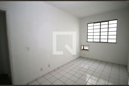 Quarto 1 Suíte de casa para alugar com 2 quartos, 90m² em Cordovil, Rio de Janeiro