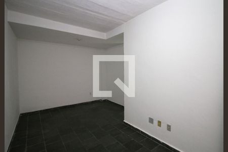 Sala de casa para alugar com 2 quartos, 90m² em Cordovil, Rio de Janeiro