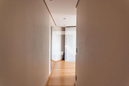 Apartamento para alugar com 200m², 3 quartos e 6 vagas Apartamento para alugar com 200m², 3 quartos e 6 vagasCloset