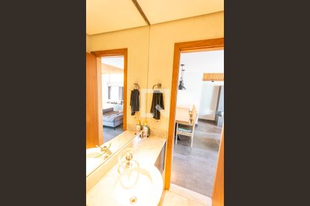 Apartamento para alugar com 200m², 3 quartos e 6 vagas Apartamento para alugar com 200m², 3 quartos e 6 vagasLavabo