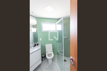 Apartamento para alugar com 200m², 3 quartos e 6 vagas Apartamento para alugar com 200m², 3 quartos e 6 vagasBanheiro da Suíte 1