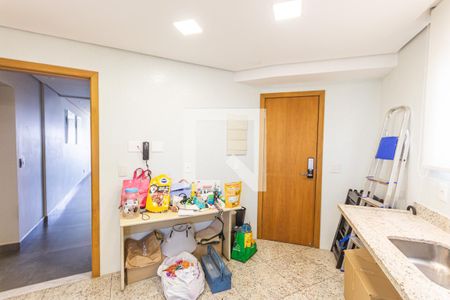 Apartamento para alugar com 200m², 3 quartos e 6 vagas Apartamento para alugar com 200m², 3 quartos e 6 vagasÁrea de Serviço