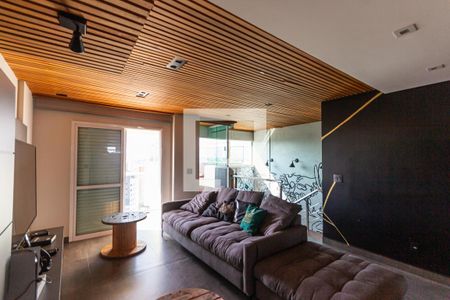 Apartamento para alugar com 200m², 3 quartos e 6 vagas Apartamento para alugar com 200m², 3 quartos e 6 vagasSala de TV