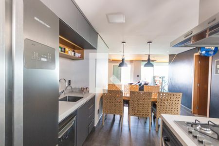 Apartamento para alugar com 200m², 3 quartos e 6 vagas Apartamento para alugar com 200m², 3 quartos e 6 vagasCozinha