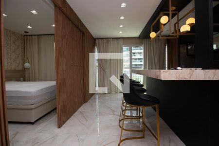 Sala de apartamento para alugar com 2 quartos, 62m² em Barra da Tijuca, Rio de Janeiro