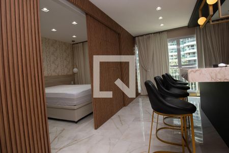 Sala de apartamento para alugar com 2 quartos, 62m² em Barra da Tijuca, Rio de Janeiro