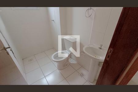 Banheiro de apartamento para alugar com 1 quarto, 40m² em Vila Helena, Sorocaba