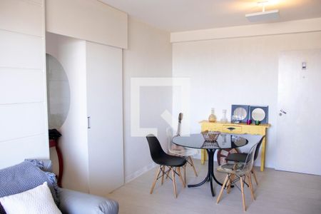 Sala de apartamento para alugar com 1 quarto, 55m² em Jardim Goiás, Goiânia