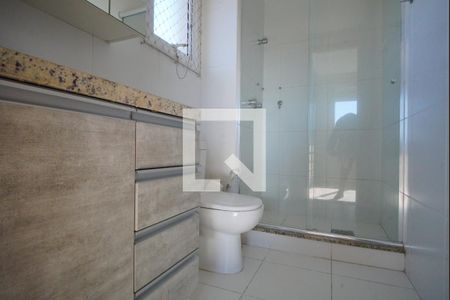 Banheiro - Suíte 1 de apartamento para alugar com 2 quartos, 106m² em Passo da Areia, Porto Alegre