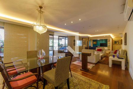 Sala de apartamento para alugar com 4 quartos, 300m² em Barra da Tijuca, Rio de Janeiro