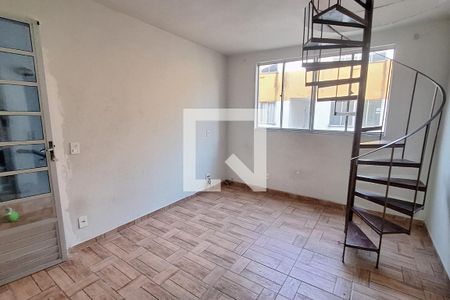 Sala de apartamento para alugar com 2 quartos, 79m² em Chácaras Rio-petrópolis, Duque de Caxias