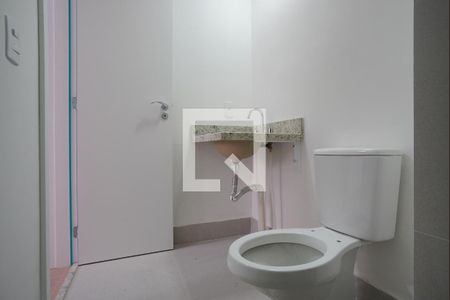 Banheiro da Suíte de apartamento para alugar com 2 quartos, 55m² em Cristo Redentor, Porto Alegre