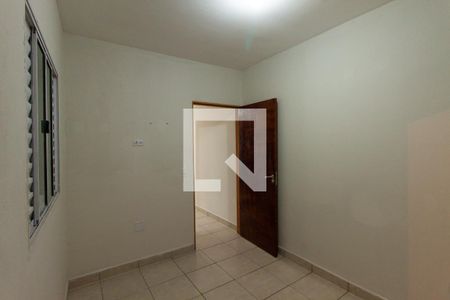 Quarto 2 de casa para alugar com 2 quartos, 60m² em Jardim Dona Sinhá, São Paulo