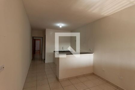 Sala de casa para alugar com 2 quartos, 60m² em Jardim Dona Sinhá, São Paulo