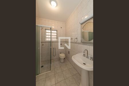 Banheiro de casa para alugar com 3 quartos, 108m² em Vila Água Funda, São Paulo