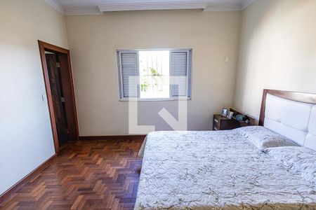 Quarto 1 / suite de casa à venda com 4 quartos, 277m² em Santa Amelia, Belo Horizonte