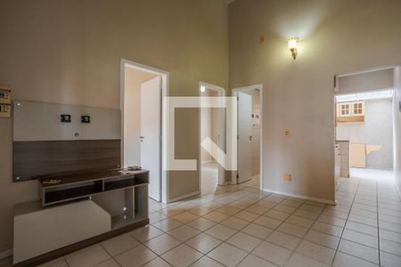 Sala de casa de condomínio à venda com 2 quartos, 51m² em Petrópolis, Porto Alegre