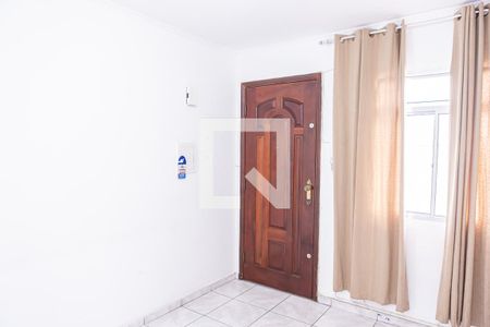 Sala de apartamento para alugar com 2 quartos, 49m² em Vila Nhocune, São Paulo