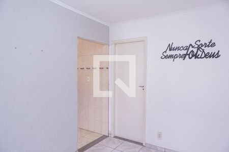 Sala de apartamento para alugar com 2 quartos, 49m² em Vila Nhocune, São Paulo