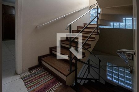 acesso para os pisos_2 de casa à venda com 3 quartos, 200m² em Vila Nair, São Paulo