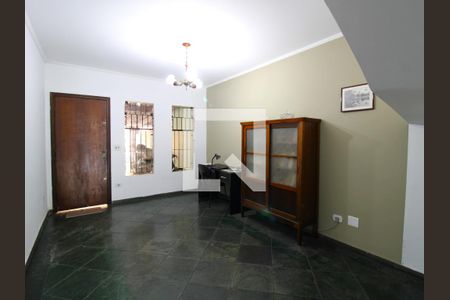 Casa para alugar com 85m², 2 quartos e 2 vagasSala